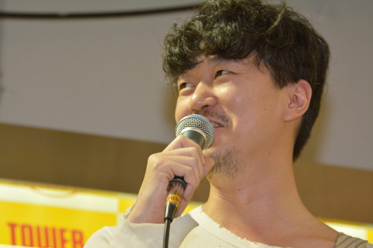 新井浩文 Dvdの売れ行きは好調 缶チューハイ片手にトークイベント 映画ナタリー