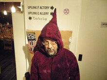 「映像夜間中学」に出演する根本敬。