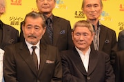 (左から)藤竜也、北野武監督。