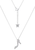 ダイヤモンドがちりばめられたガラスの靴のジュエリー。(c)Disney