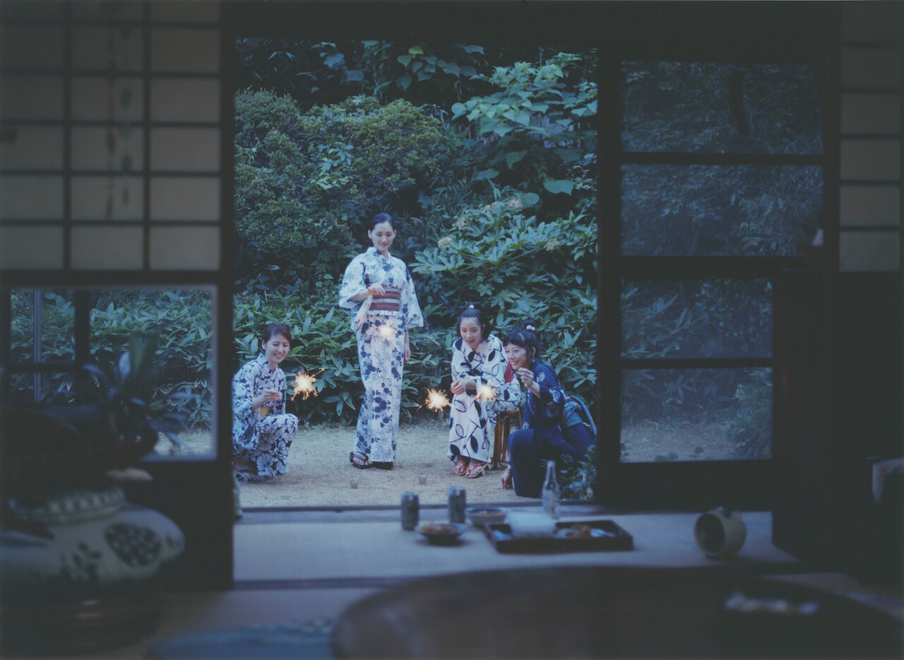 「海街diary」写真集からのカット (c)2015 吉田秋生・小学館／フジテレビジョン　小学館　東宝　ギャガ