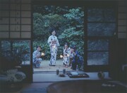 「海街diary」写真集からのカット (c)2015 吉田秋生・小学館／フジテレビジョン　小学館　東宝　ギャガ