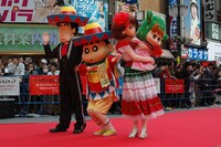 「映画クレヨンしんちゃん　オラの引越し物語～サボテン大襲撃～」より、野原ファミリー。