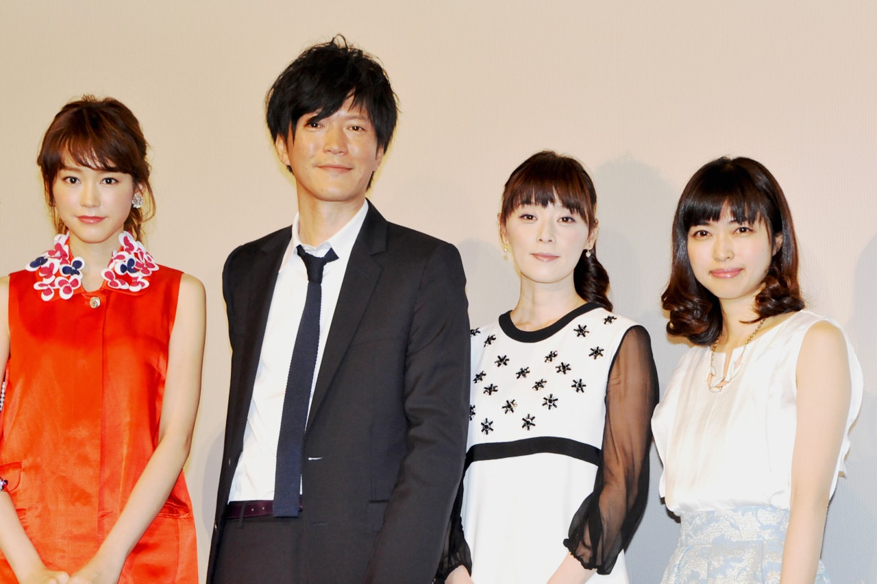 左から桐谷美玲、田辺誠一、大塚寧々、鈴木舞監督。