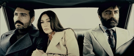 「サイの季節」