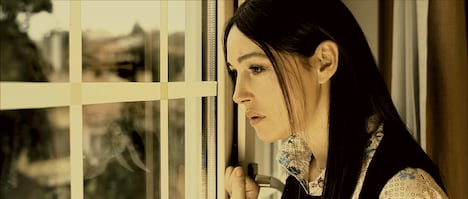 「サイの季節」場面写真