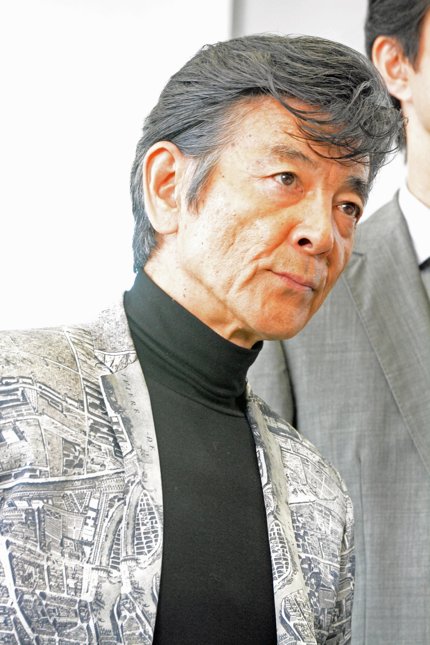 柴田恭兵