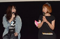 左から安川惡斗、ろくでなし子。