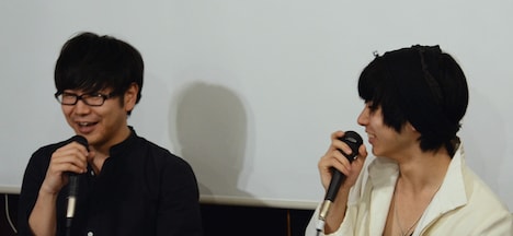 左から中井圭、村上虹郎。