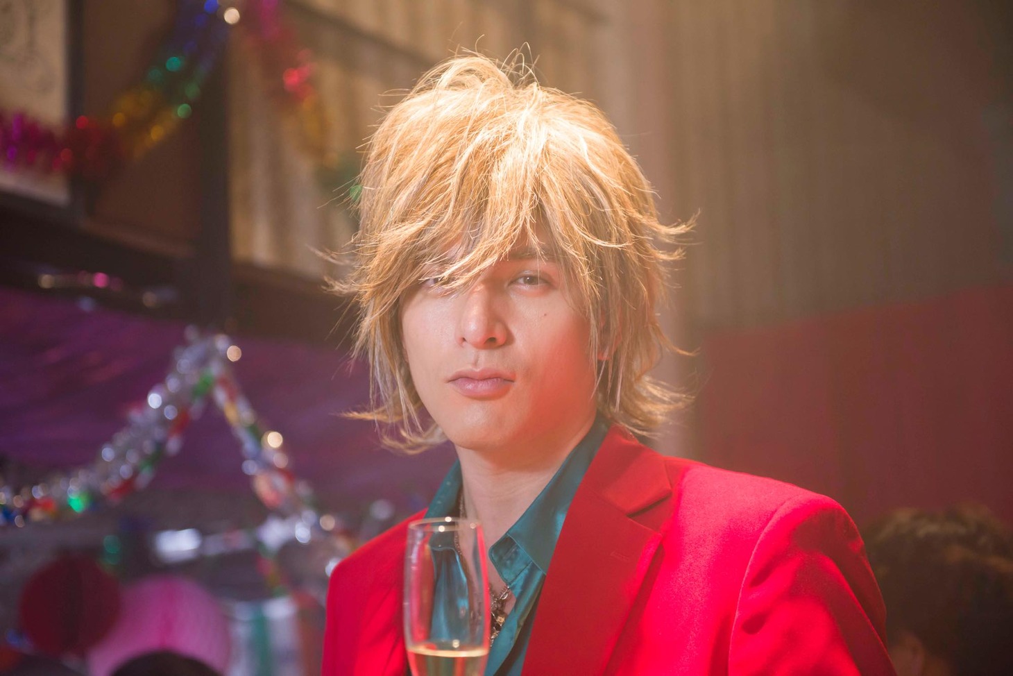 「明烏 あけがらす」でオープニング曲を作詞した、アオイ役の城田優。(c)2015「明烏」製作委員会
