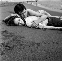 「八月の濡れた砂」のワンシーン。(c)日活