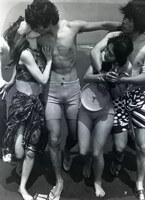 「八月の濡れた砂」のワンシーン。(c)日活