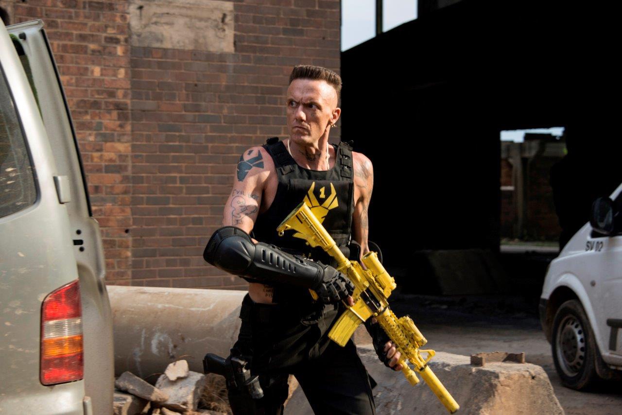 「チャッピー」場面写真(c)Chappie - Photos By STEPHANIE BLOMKAMP