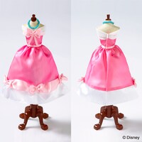 動物たちがシンデレラのために作った衣装をモチーフにした「ドレスピンク」。