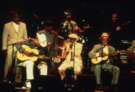 「ブエナ・ビスタ・ソシアル・クラブ」 (c)1999 REVERSE ANGLE LIBRARY GMBH