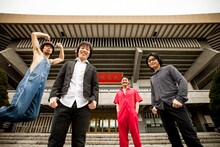 フラワーカンパニーズのメンバー。右から2番目がミスター小西。