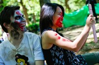 「代々木公園ゾンビウォーキング2014」の様子。Photo by MIDORI