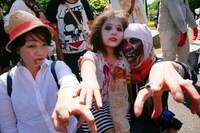 「代々木公園ゾンビウォーキング2014」の様子。Photo by MIDORI