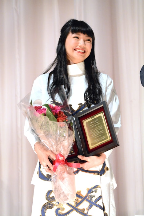 太賀の登場に喜ぶ二階堂ふみ。