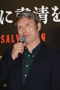 本作の魅力を語るマッツ・ミケルセン。