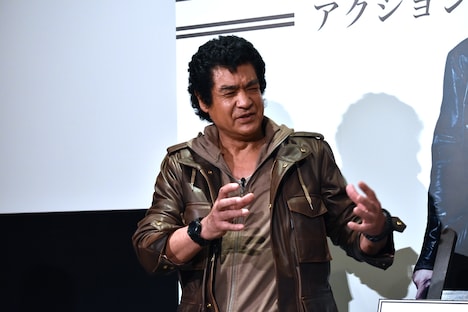 熱く語る藤岡弘、。