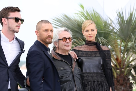 左からニコラス・ホルト、トム・ハーディ、ジョージ・ミラー監督、シャーリーズ・セロン。(c)Kazuko Wakayama