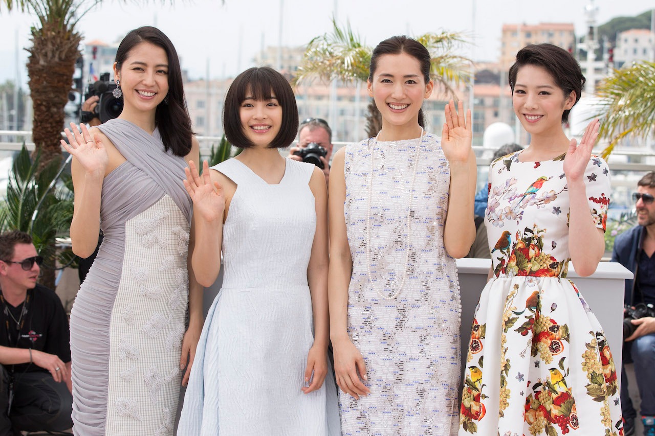 第68回カンヌ国際映画祭に出席した長澤まさみ、広瀬すず、綾瀬はるか、夏帆。（写真提供：BORDE-MOREAU / BESTIMAGE / ゼータ イメージ）