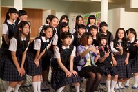 集合写真撮影の様子。