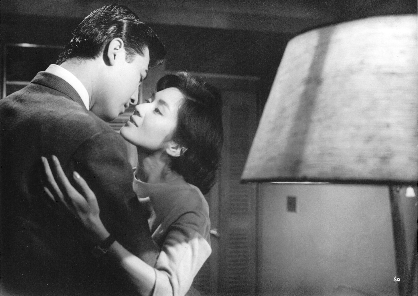 「その場所に女ありて」のワンシーン。(c)1962 Toho Co., Ltd.