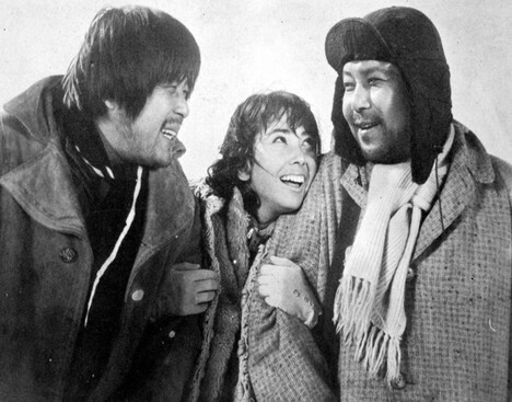 「森浦への道」のワンシーン。