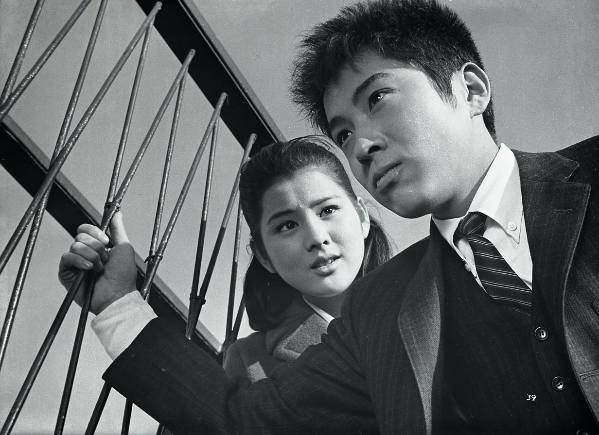 「泥だらけの純情」のワンシーン。(c)1963 Nikkatsu Corporation