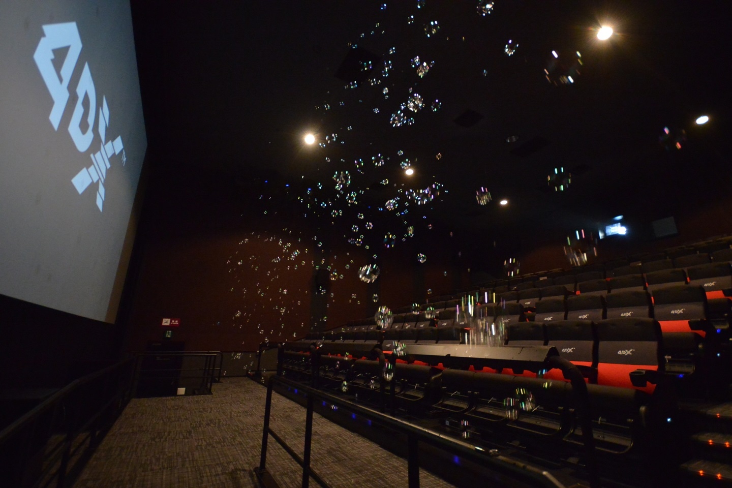 4DX、シャボン玉の様子。