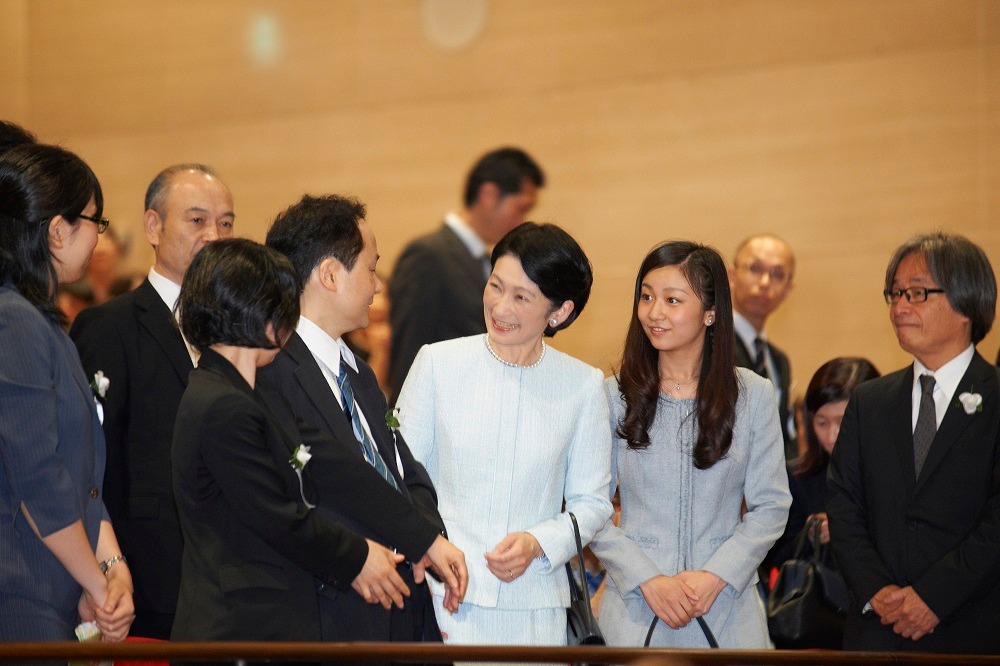 「奇跡のひと マリーとマルグリット」チャリティ試写会に参加された秋篠宮紀子妃殿下と佳子内親王殿下。