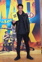 主人公マックスの日本語吹替を務めるAKIRA。