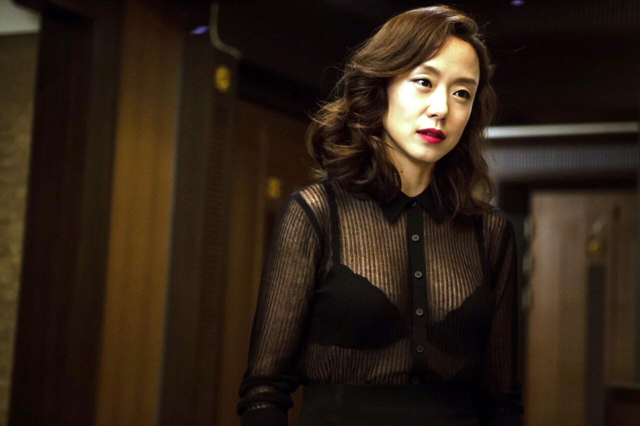 チョン・ドヨンが刑事との許されぬ愛に身を焦がす、カンヌ招待作「無頼漢」