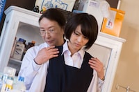 「東京無国籍少女」のワンシーン。(c)2015東映ビデオ