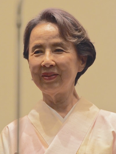 2015年5月、「ゆずり葉の頃」の初日舞台挨拶に登壇した八千草薫。