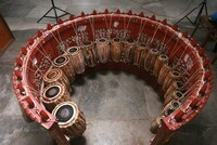 「Beauty of Tradition -ミャンマー民族音楽への旅-」に登場する、ミャンマーの伝統楽器サインワイン。(c)株式会社プロジェクトラム