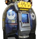 「スター・ウォーズ」の世界を体感、アーケードゲーム機を自宅で1人占め