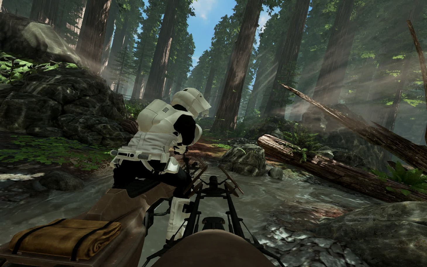 「スター・ウォーズ：バトル ポッド」プレイ画面より STAR WARS(c) ＆ (TM)2014 Lucasfilm Ltd. All rights reserved.