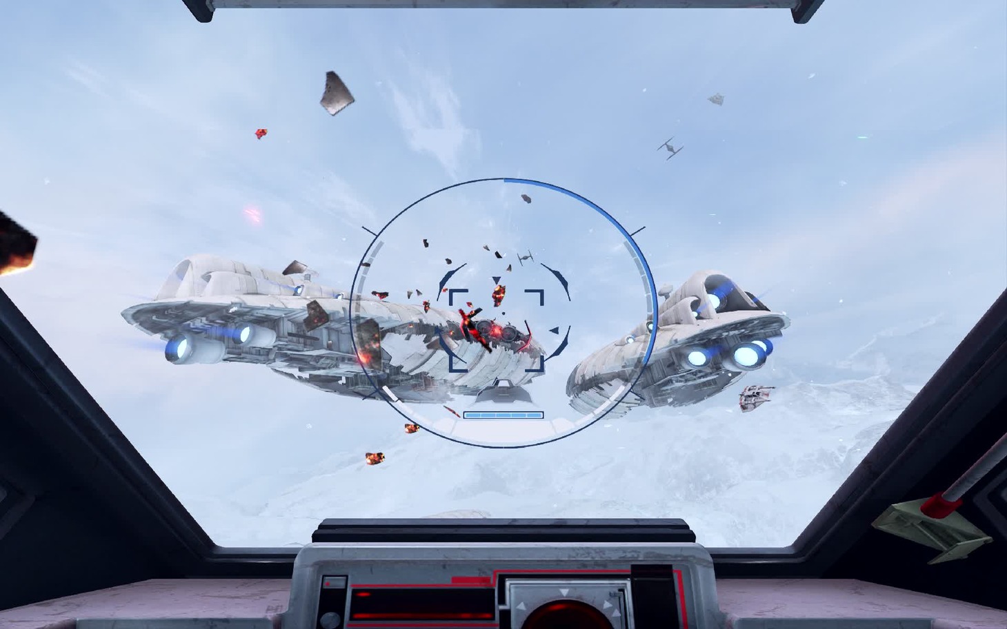 「スター・ウォーズ：バトル ポッド」プレイ画面より STAR WARS(c) ＆ (TM)2014 Lucasfilm Ltd. All rights reserved.
