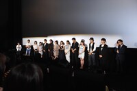 「ハッピーランディング」舞台挨拶の様子。