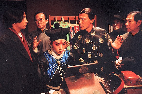 「夜に逃れて」(c)Central Motion Picture Corporation