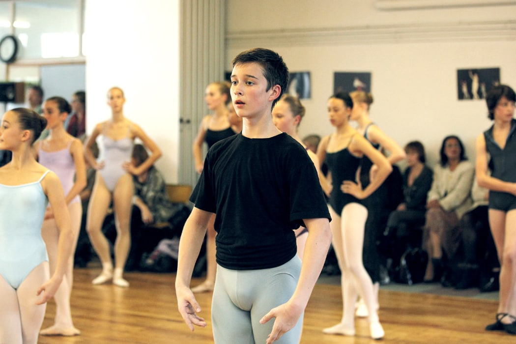 名門バレエ団目指す少年バレリーノたちを活写、「バレエボーイズ」予告編
