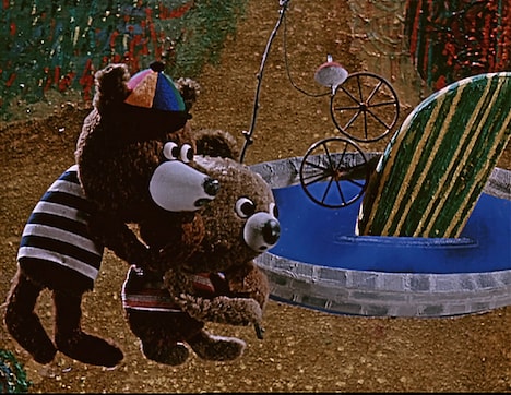 「ぼくらと遊ぼう！ お魚の話」  (c)Krátký Film Praha, a.s.(c)Země pohádek,a.s. ,Zdeněk Miler, Little Mole a. s.