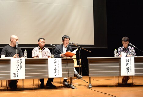 「ルック・オブ・サイレンス」パネルディスカッションの様子。