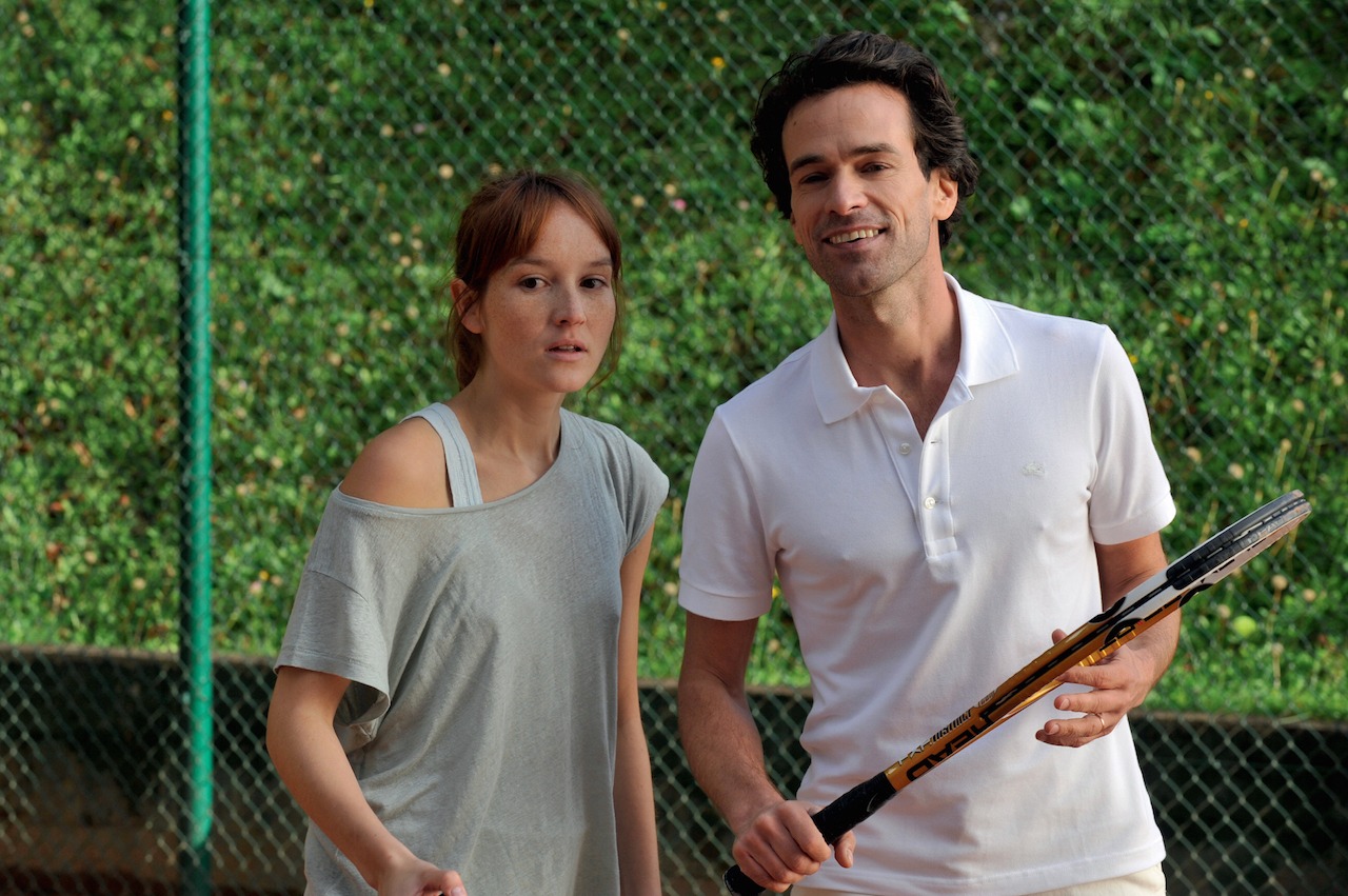 「彼は秘密の女ともだち」 (c)2014 MANDARIN CINEMA – MARS FILM – FRANCE 2 CINEMA – FOZ
