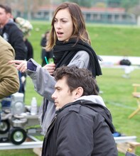 ジア・コッポラ（奥）、ジェームズ・フランコ（手前）。(c)2013 SAMMY BANDINI FILMS, LLC. ALL RIGHTS RESERVED.