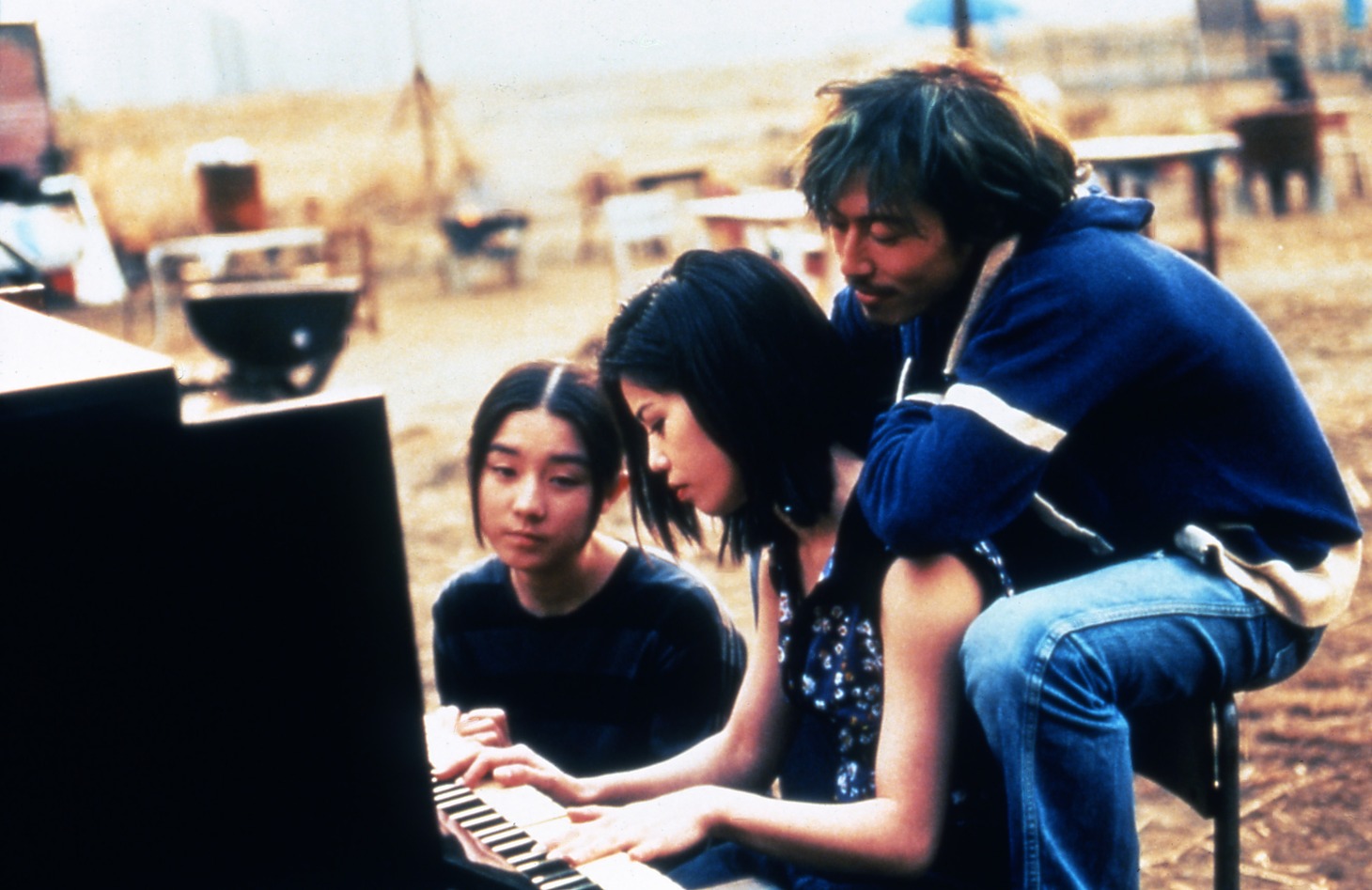 「スワロウテイル」 (C)1996 SWALLOWTAIL PRODUCTION COMMITTEE
