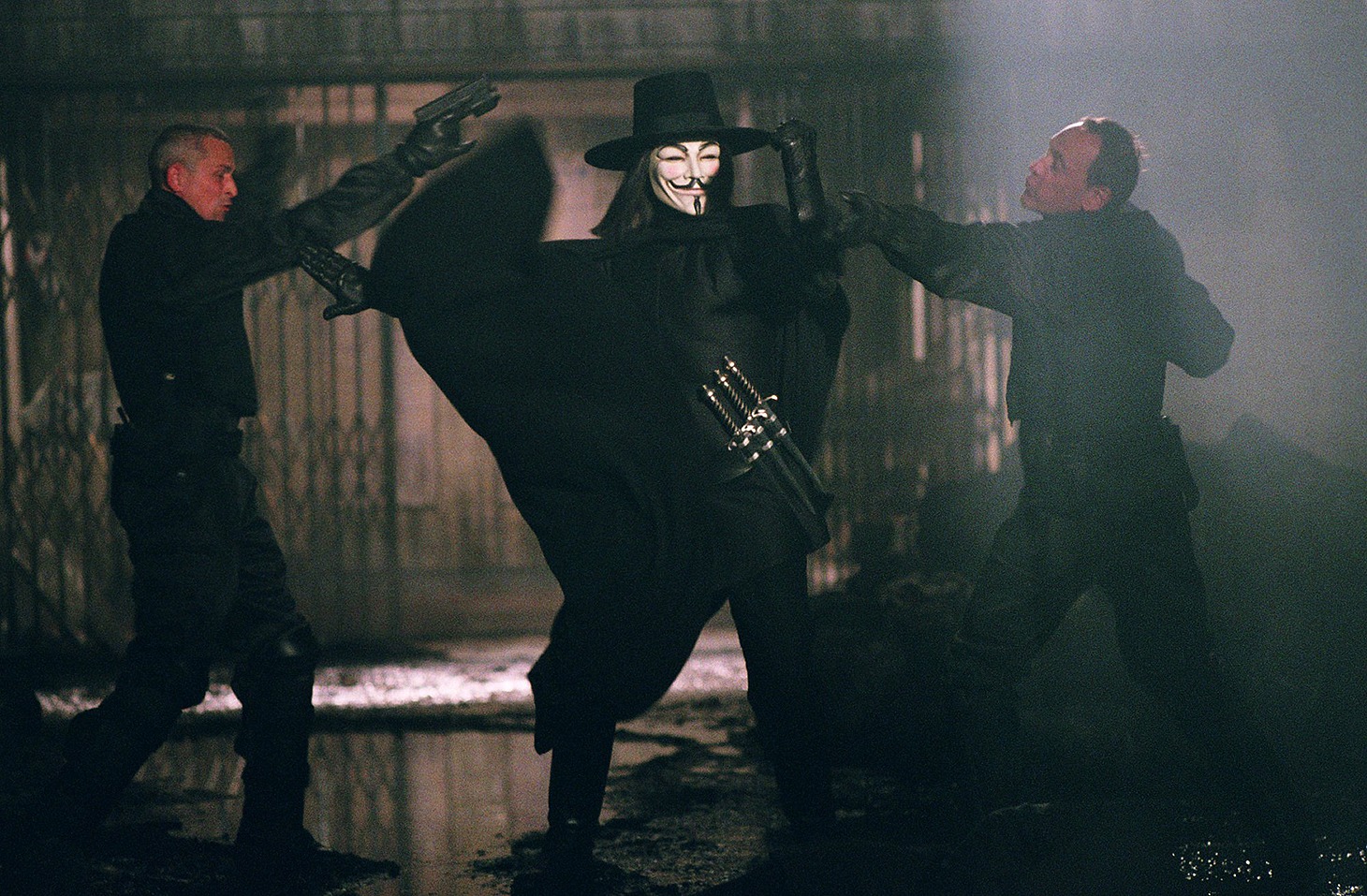「V フォー・ヴェンデッタ」 (c) 2006 Warner Bros. Entertainment Inc. All Rights Reserved.